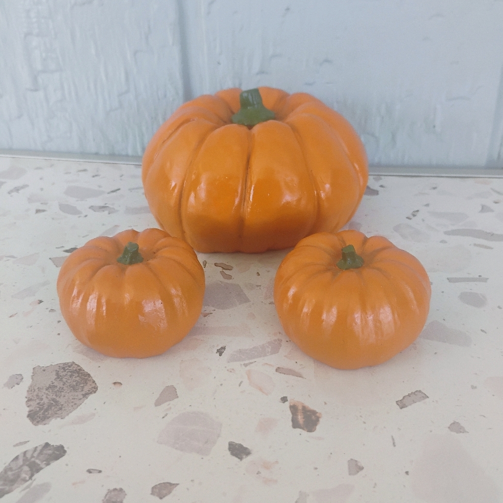 Orange Pumpkin Decor Set